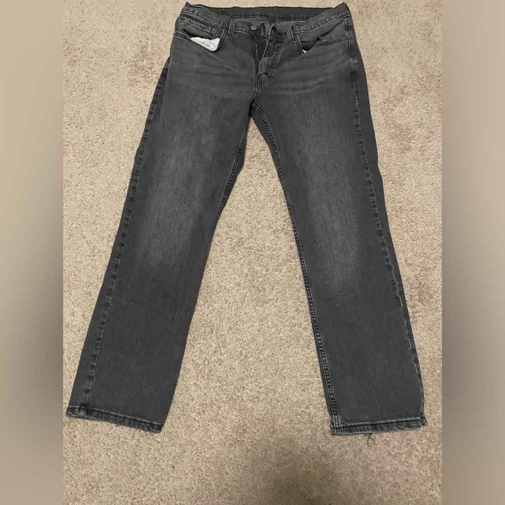 LEVIS 514 LIGHTLY WORN